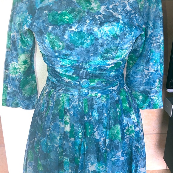 Vintage Custom made chiffon dress. Size Small. - Picture 2 of 10